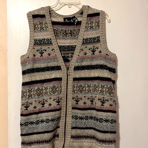 Liz sport vest size small